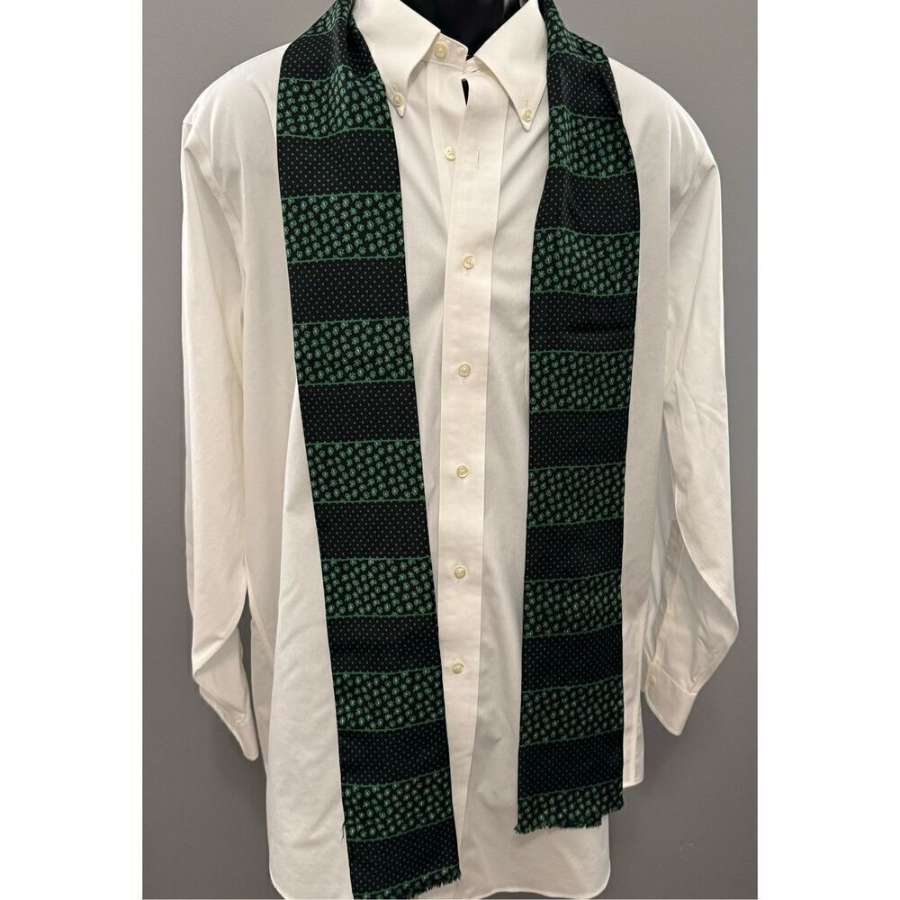 Men’s Black/Green Lightweight Scarf